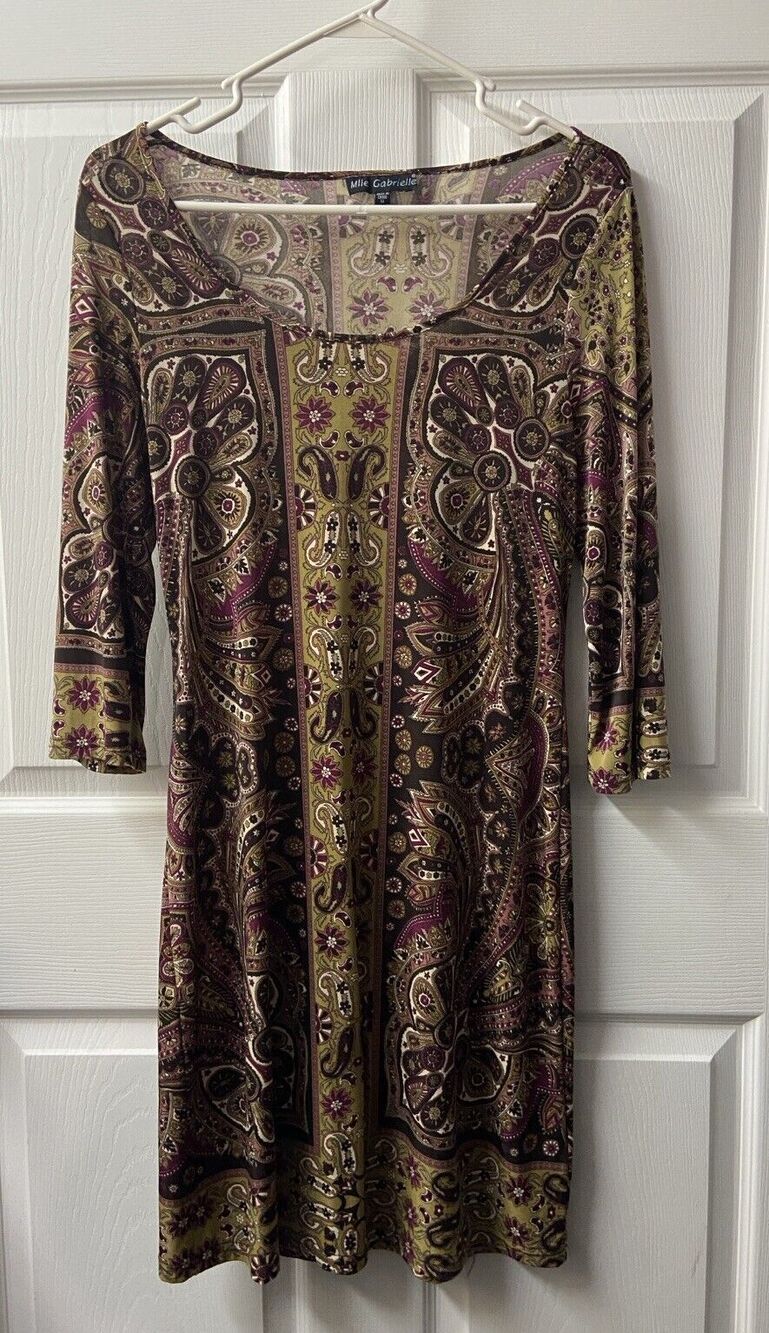 Mille Gabrielle Dress Women Medium Burgundy Gold Paisley Knit Knee Length Career